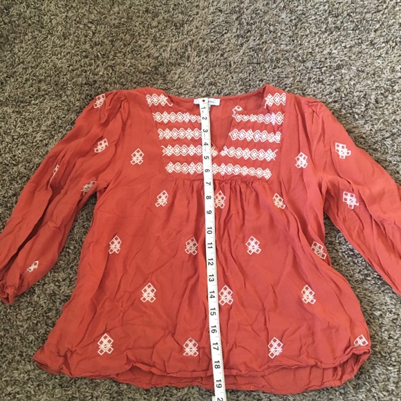 Embroidered peasant top trio - Picture 3 of 15